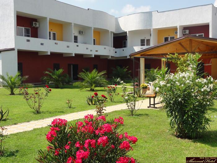 Hotel Sharmat Пицунда Екстериор снимка