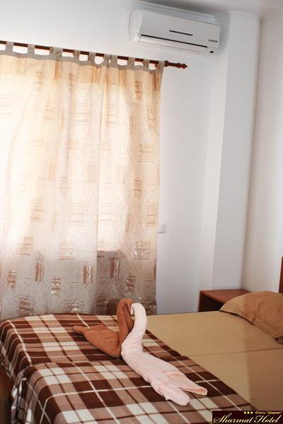 Hotel Sharmat Пицунда Екстериор снимка