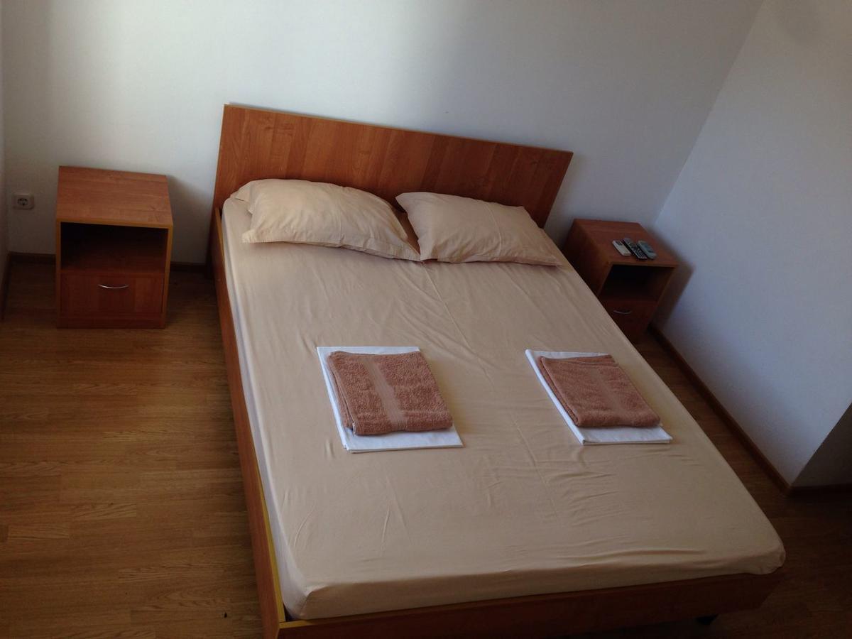 Hotel Sharmat Пицунда Екстериор снимка